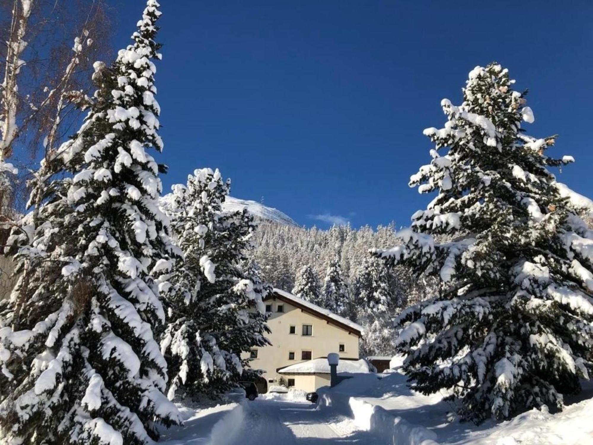 Apartamento Residenz La Mora 21 "Bergbahnen Und Oev All Inklusive" Im Sommer La Punt-Chamues-ch Exterior foto